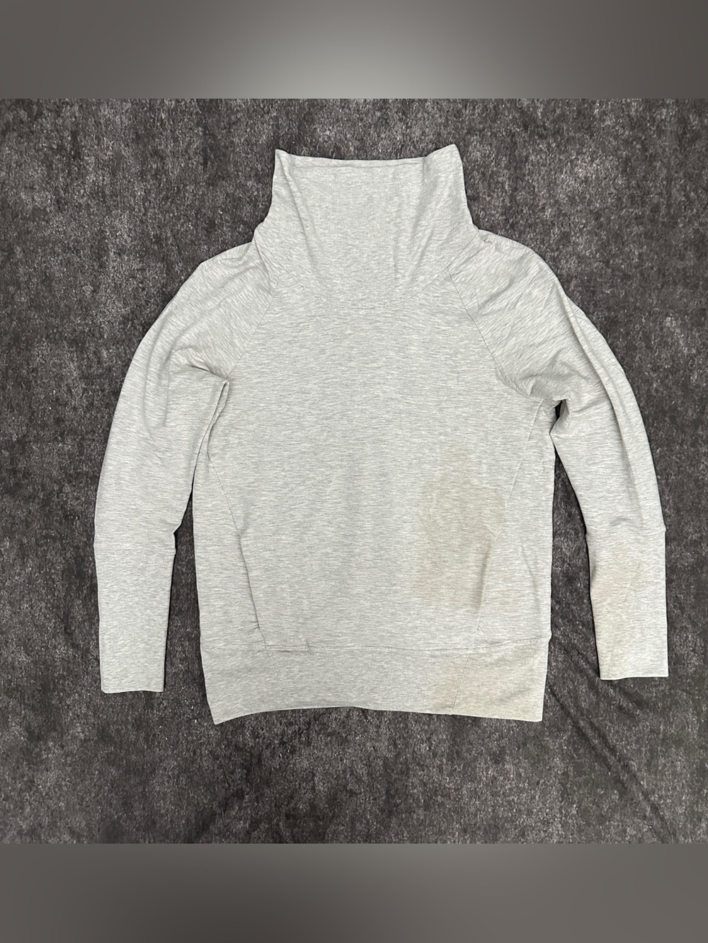 Lululemon Grey Long Sleeve Turtleneck Top - Size 8